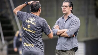 Em menos de 48 horas no Santos, Bracks já rescinde com dois jogadores