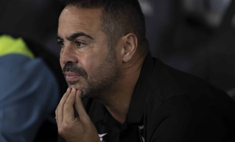 Artur Jorge identifica ‘maior defeito’ do Botafogo em sequência instável do time