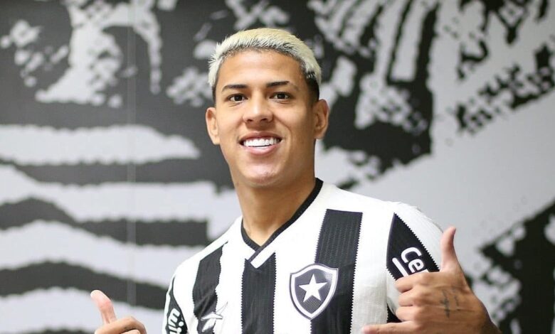 Com Matheus Martins, Botafogo passou dos R$ 300 milhões em reforços em 2024