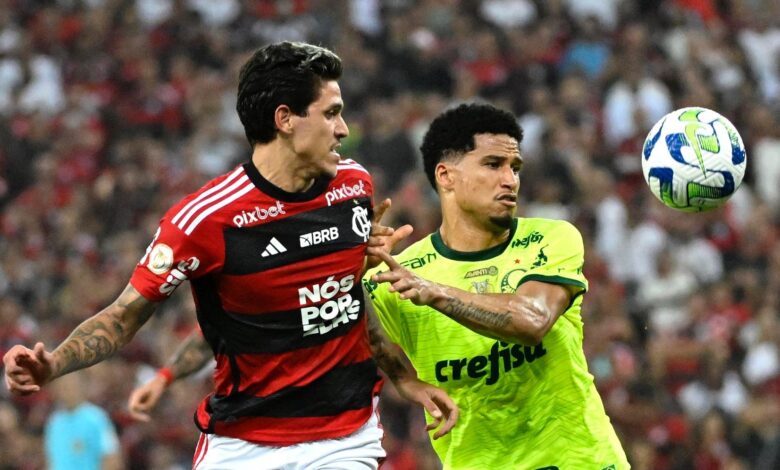 Flamengo e Palmeiras em noite de Copa no Maracanã, finalmente
